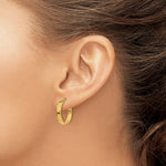 Ladda upp bild till gallerivisning, 10K Yellow Gold 18mm x 3mm Diamond Cut Edge Round Hoop Earrings
