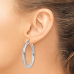 Lade das Bild in den Galerie-Viewer, 18K Yellow White Gold 40mm x 4mm Classic Round Hoop Earrings
