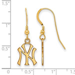 Kép betöltése a galériamegjelenítőbe: Sterling Silver Gold Plated New York Yankees LogoArt Licensed Major League Baseball MLB Dangle Earrings
