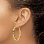 Charger l&#39;image dans la galerie, 14K Yellow Gold 38mm x 4mm Diamond Cut Round Hoop Earrings

