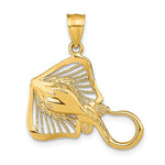 Afbeelding in Gallery-weergave laden, 14k Yellow Gold Stingray Textured Pendant Charm
