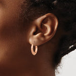 Carregar imagem no visualizador da galeria, 14k Rose Gold Diamond Cut Round Hoop Earrings
