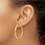 Lade das Bild in den Galerie-Viewer, 10K Yellow Gold Diamond Cut 33mm x 3mm Endless Hoop Earrings
