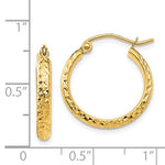 Indlæs billede til gallerivisning 14k Yellow Gold 18mm x 2.5mm Diamond Cut Round Hoop Earrings
