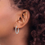 Indlæs billede til gallerivisning Sterling Silver Diamond Cut Classic Round Hoop Earrings 20mm x 2mm
