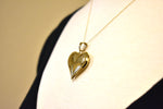 Afbeelding in Gallery-weergave laden, 14k Yellow Gold Large Puffed Heart Hollow 3D Pendant Charm - [cklinternational]
