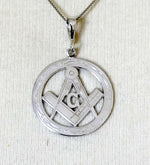 Lataa kuva Galleria-katseluun, 14k White Gold Masonic Pendant Charm
