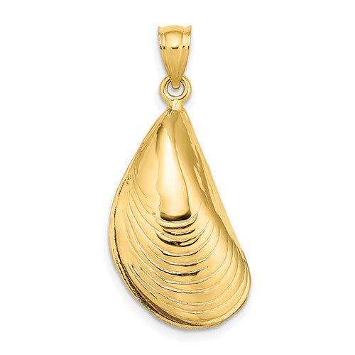 14k Yellow Gold Mussel Shell 3D Pendant Charm