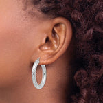 Indlæs billede til gallerivisning Sterling Silver Diamond Cut Classic Round Hoop Earrings 30mm x 4mm
