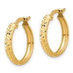 Lataa kuva Galleria-katseluun, 14K Yellow Gold Diamond Cut Round Hoop Textured Earrings 18mm x 3mm
