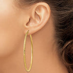 Carregar imagem no visualizador da galeria, 14K Yellow Gold Diamond Cut Knife Edge Round Hoop Earrings 68mm x 2.5mm
