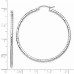 將圖片載入圖庫檢視器 14K White Gold Diamond Cut Round Hoop Textured Earrings 45mm x 2mm
