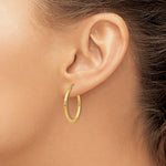 Indlæs billede til gallerivisning 14K Yellow Gold Diamond Cut Round Hoop Textured Earrings 25mm x 2mm
