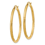 Indlæs billede til gallerivisning 14K Yellow Gold Satin Diamond Cut Classic Round Hoop Earrings 40mm x 2.5mm

