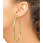 Lade das Bild in den Galerie-Viewer, 14K Yellow Gold Diamond Cut Classic Round Hoop Earrings Extra Large Diameter 80mm x 4mm
