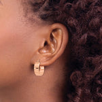 Kép betöltése a galériamegjelenítőbe: 14K Rose Gold 17mm x 5.5mm Classic Round Hoop Earrings
