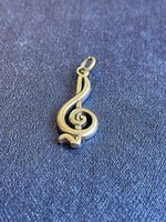 Carregar imagem no visualizador da galeria, Sterling Silver Antique Finish Music Treble Clef Symbol Pendant Charm
