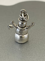 Lataa kuva Galleria-katseluun, Sterling Silver Antique Finish Snowman 3D Pendant Charm
